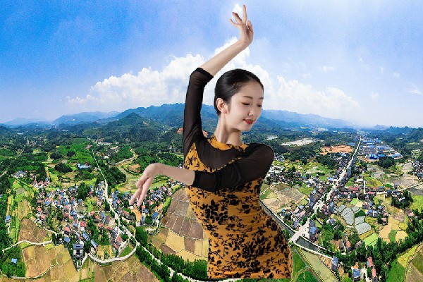 宦痴玉被选为院桥镇国色优舞舞后，增补龙王