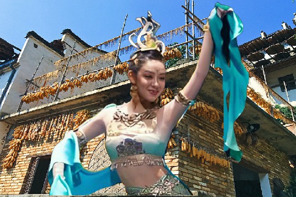 于语雁获评望城镇天艺舞姿骨干，康团让位