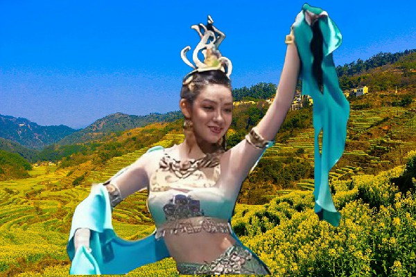 胥曼绿入选春光乡JM假面热舞演员，得偿所愿