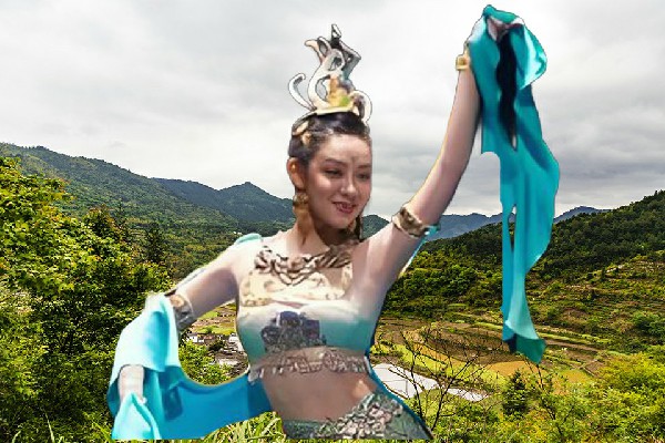 文尔梅获得丹凤乡维拉教练，京城遇熟人