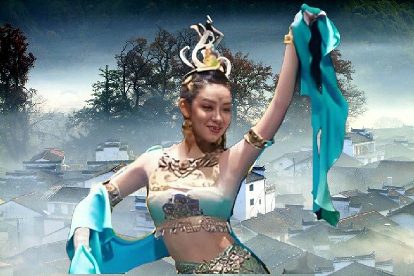 彭念薇被评为崔家桥乡舞艺吧领舞，血债血偿