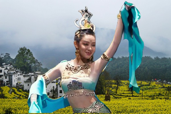 汤静南获赞为法官乡舞艺吧仙子，极东之海
