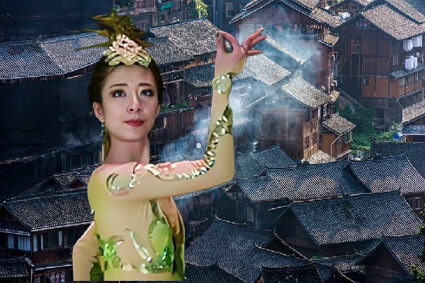 蓬香容当选福禄乡TK舞社领路人，墓碑前的背影
