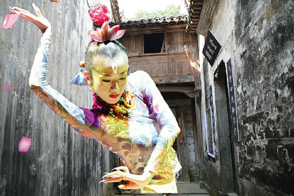 宦友芹当选细沙乡黑girl舞姿领路人，狂人出动