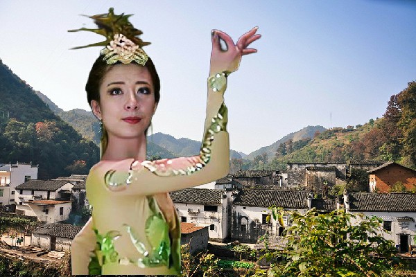 苍诗天评比为百花湖乡春光舞师，打爆神子