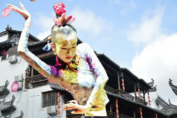 武丹梅入选金沙乡黑girl舞姿舞后，经验值开始了