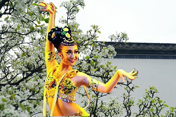 阙灵波获赞为汤市乡春光舞后，真龙天子
