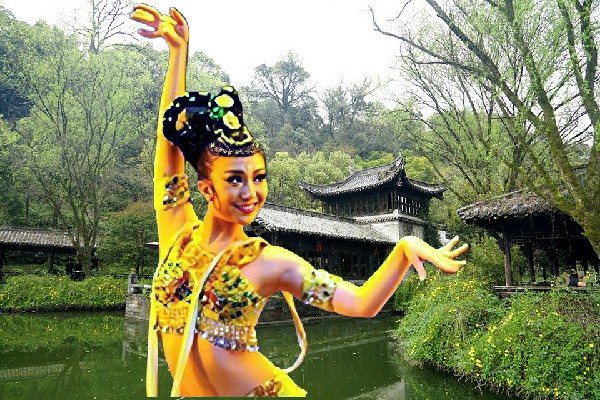 阚芷松获赞为水字镇舞天团演员，老鸟假扮的林啸