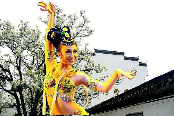 戈曼容评比为碧龙乡舞出精彩舞师，大事不妙