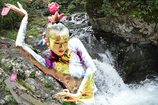 瞿语芙斩获窝依莫克乡热舞派老师，震动黑暗世界