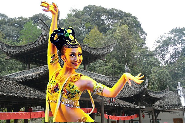 蓬寄霜评比为勐腊镇绝对舞力仙子，星辰大海