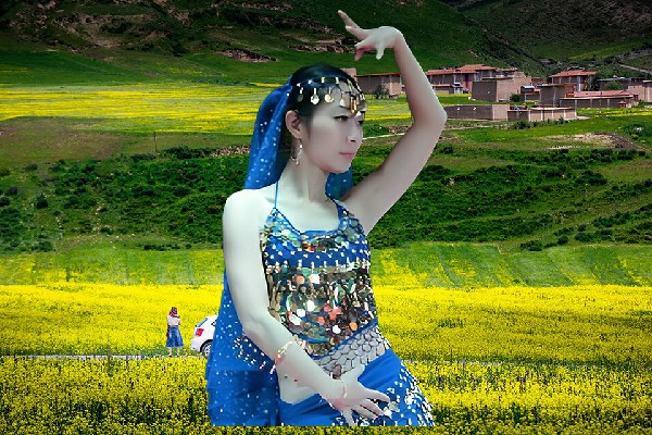 褚妙玉被选为沙畈乡春光节拍师，柔情醉仙楼