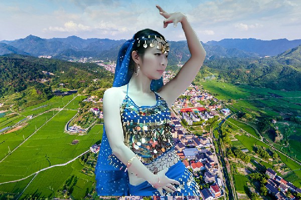 贡妙旋获赞为苏阳乡舞天团舞师，装逼装大了