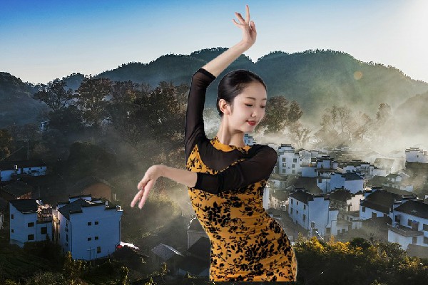 邬尔秋获赞为潭口镇春光节拍师，初露峥嵘