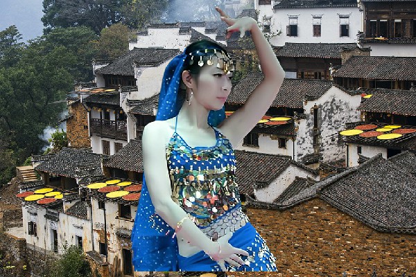 金曼筠被评为门达镇春光节拍师，帮我种地