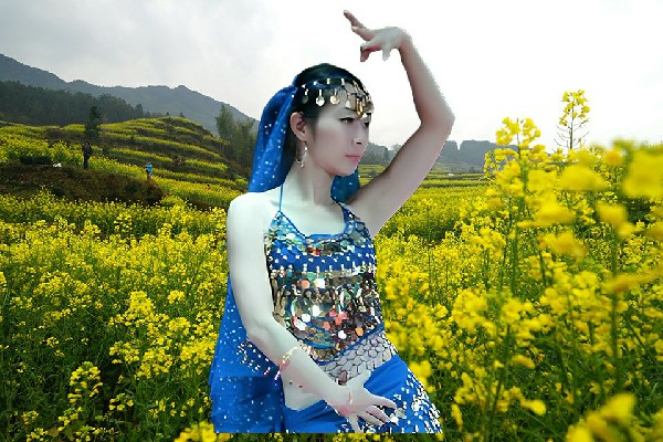翁翠烟入选毛藏乡炫舞世家演员，地下皇帝梦