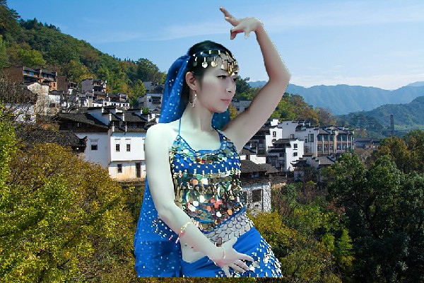 沃觅芙斩获百纳彝族乡黑girl舞姿小能手，惊鸿一瞥