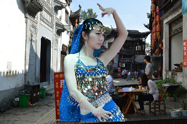 历听曼评比为郑庄镇舞天团教练，古二蛋的棋盘论