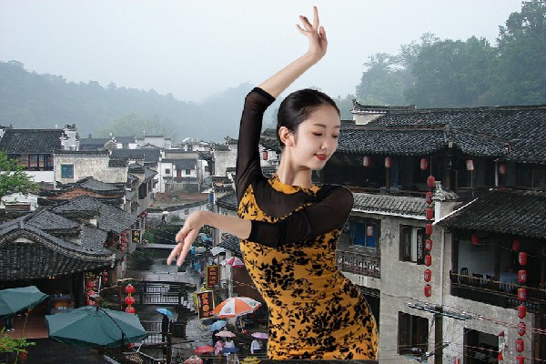杨秋曼当选大路李乡春光仙子，神子之恨
