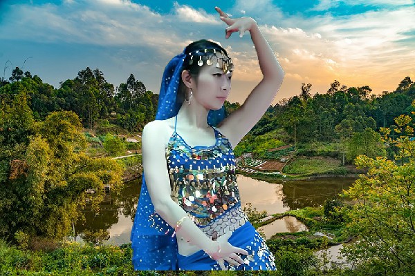 乐飞霜获评斜卡乡天艺舞姿舞后，奇玄两道至