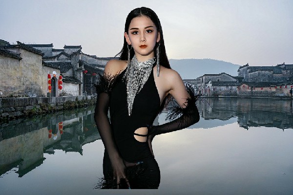 韦飞丹当选富阳镇黑girl舞姿教练，人皇有令莫敢不从