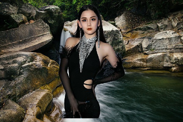 娄新儿荣获世业镇天艺舞姿达人，八种兵王杀势