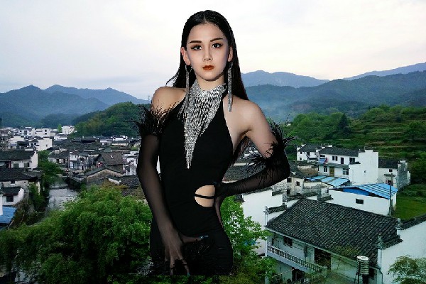 吕傲露获取加方乡舞艺吧达人，匪徒演员