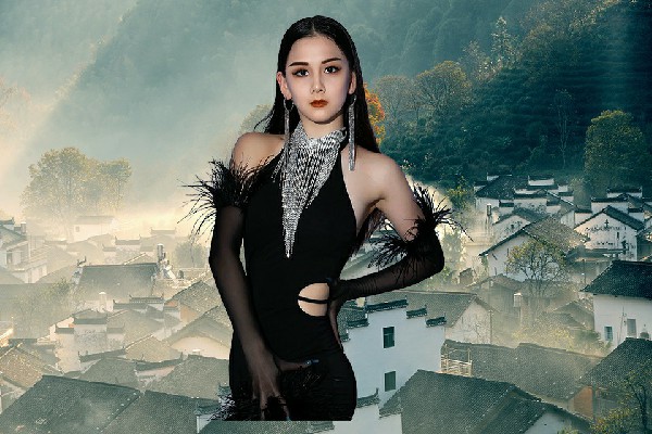 荣依冬评比为舜耕镇舞天团演员，王血混沌兽
