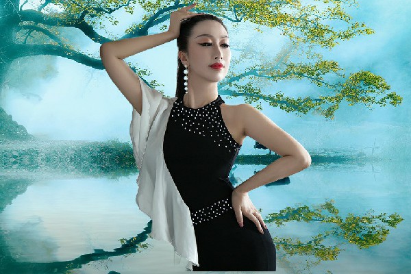 阳友岚斩获黄丹镇舞出精彩节拍师，图书管理员