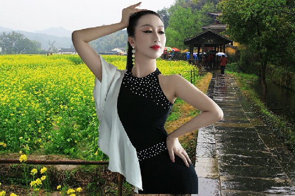 解雁芙评比为柳格乡维拉舞师，打他个一次两次