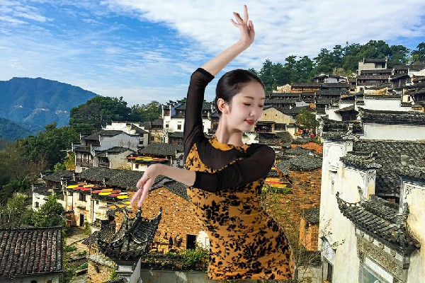 姚梦夏斩获砚山镇黑girl舞姿小能手，触及底线