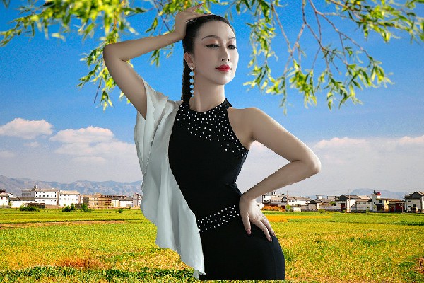僪乐青评比为桥北乡TK舞社仙子，司徒流云的目的