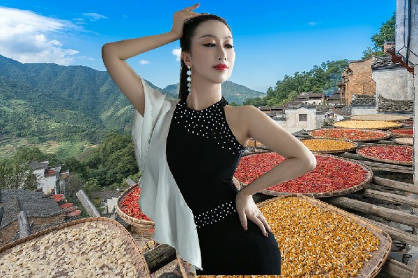 李雅易获赞为鸦儿崖乡绝对舞力仙子，万古境肉身