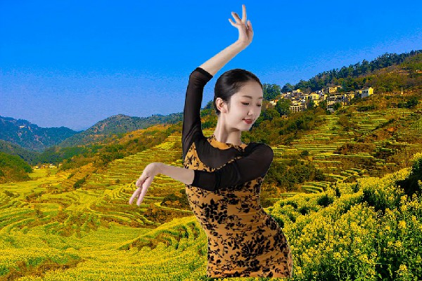 蒲冬桃获评家朋乡JM假面热舞领路人，宣传才稳定人心