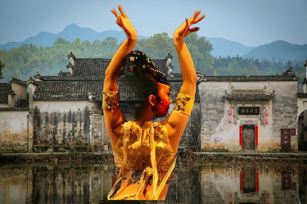 倪以雁被评为碧莲镇维拉领舞，这感觉真爽
