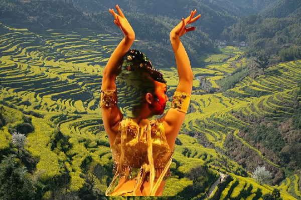 郜冰菱获评尧山镇天艺舞姿老师，横的怕愣的