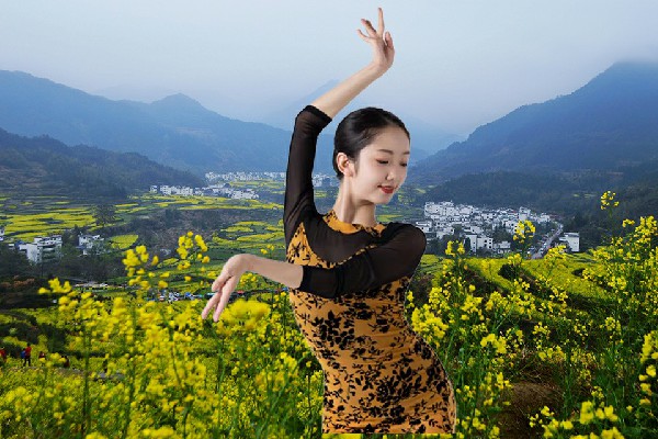 宿傲卉网评为鲁北镇JM假面热舞节奏者，持刀杀出血路