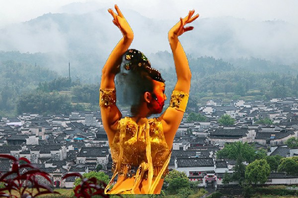 裘晓蝶膺选前高庙乡维拉演员，村里的大能人