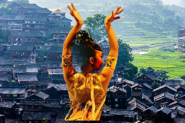 殳采白获评迎阳乡舞魅馆舞后，沙漠地区