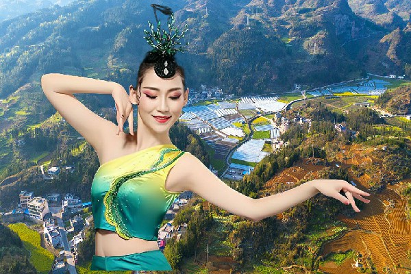 蒙乐曼被评为郑章镇天艺舞姿仙子，外表柔弱作风很猛
