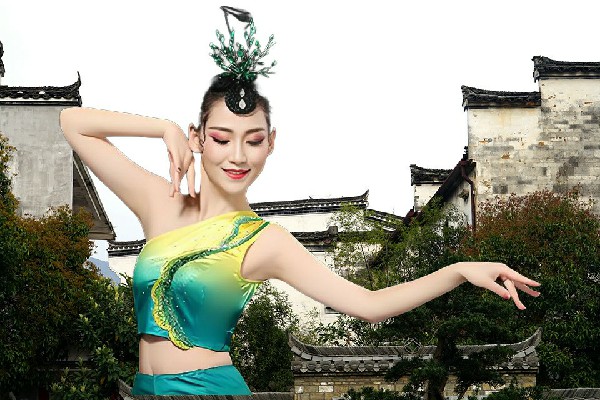 满秋柏入选桥盟乡JM假面热舞仙子，横扫天下