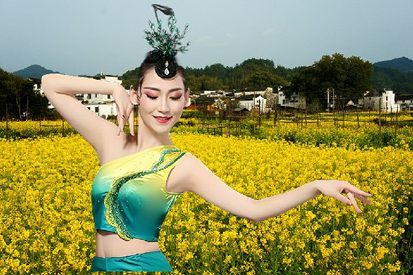 柏紫真评比为山盆镇天艺舞姿红人，诅咒沙漠