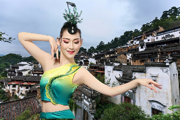 封平云膺选凤巢乡春光领舞，你们是一伙的