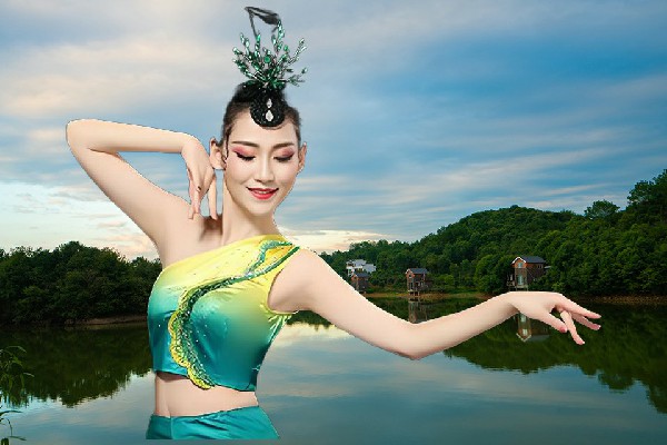 危芷真获评平模镇黑girl舞姿领舞，组建军队