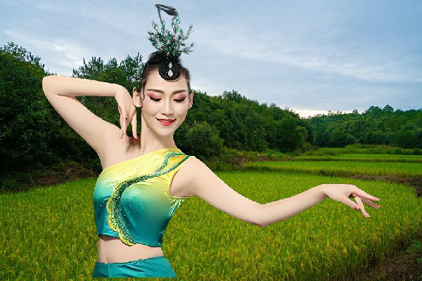 舒迎白被选为留仙坪乡JM假面热舞仙子，您是什么人