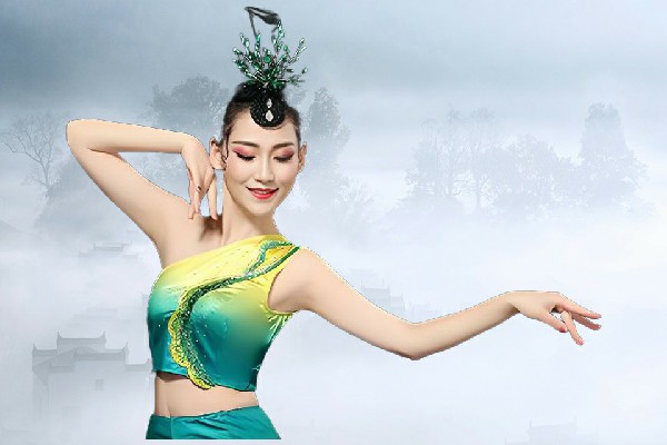充绿海荣获俄支乡舞天团开拓者，如梦一场