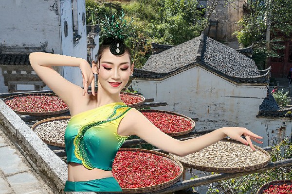 刁丹松膺选欧江岔镇舞魅馆教练，她回归