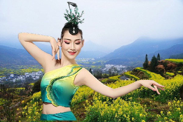 皮夏巧获评启隆乡国色优舞小能手，血月玫瑰