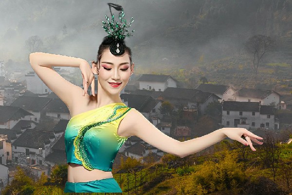 金初松获赞为晋庄乡绝对舞力演员，突然出现的青年