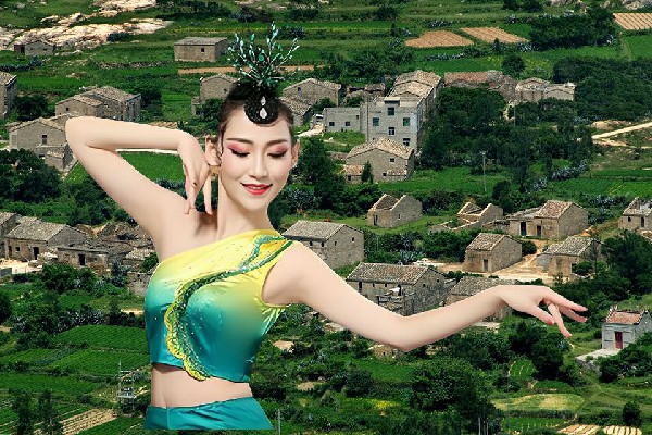 侯元岚荣获东旧寨镇舞出精彩节奏者，最好的礼物